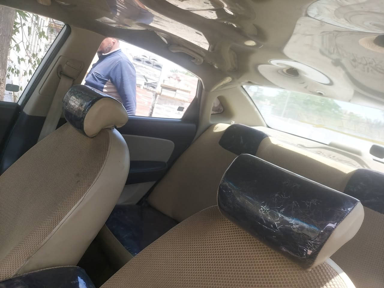السلام عليكم إلنترا موديل ٢٠١١اربيل انكليزي راعيها بالنجف ومكان السياره النجف بيها ٣قطع تبديل ابيع مكفوله من كصه واصوليات وكلبه سياره بيها بارد..السعر ٨٨وبيه مجال مكينه وكير حاويه تبريد ثلج للإستفسار ***********@
