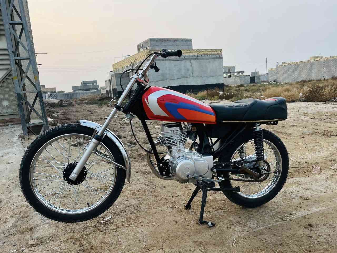 سلام عليكم دراجه البيع شاصي ١٤نامه برو تعميره بشهر ١٢دراجه خير من الله  شوفت عينك السعر ٩٥٠وبيه مجال قليل اوراق الدراجه اوصولي. مامتواجد خاص هذا رقمي ***********
