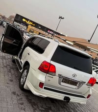لاندكروزر VXR • لاندكروزر V8 • تويوتا لاندكروزر • لاندكروزر 2009 • سيا...