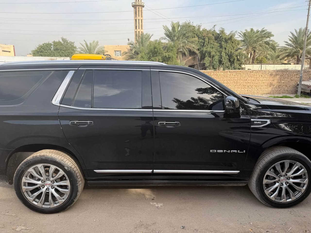 52,500دولار 

سلام عليكم جمسي دنلي 

موديل 2023
رقم بغداد
مكفولة 
مواصفات:
غراض شركة بعده دوسات وسماعات بلصندوك 
مغلفة bbf
بصمة عدد 2 وتشغيل عن بعد
 سلايد فتحتين بانوراما 
ماشية 60الف حقيقي
داتا شو وعرض على الجامة الامامية
شاشات خلفية 
لايتات زنون اصل عدسات
بلاجكتور زنون LED
داخل لونين 
بصمة ابواب 
تشغيل عن بعد 
كشنات  كهربائي 
كشنات خزن 
كشنات تدفئة وتبريد 
كشنات خلفية تدفئة 
كشنات مساج
دبلات كهرباء  
رادار امامي خلفي 
رادار نقطة عمياء 
رادار خط شارع 
كاميرات 360 
صندوك كهربائي 
شاشات عدد 3 
حساسات امامية خلفية 
ثلاجة 
ستيرن كهربائي 
ستيرن هيتر
مرايات كهربائي 
دوس كهرباء 

📍موقع بغداد
📍

💵 نظام البيع : نقد فقط 
📞 للتواصل *********** بغداد, العراق
