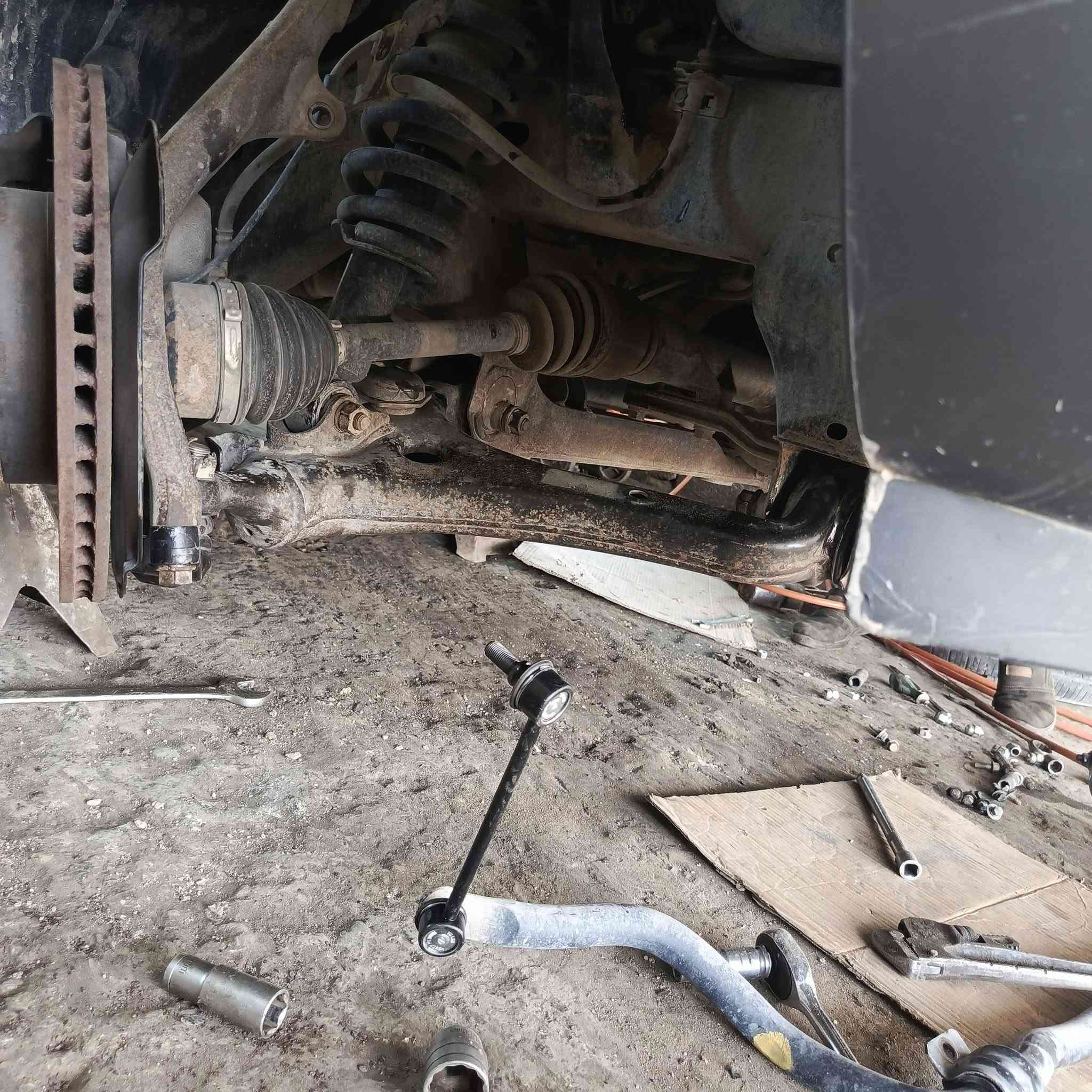 🚗🔧 كراج الأخوين لتصليح وحدادة السيارات – خبرة سنين بخدمة كل أنواع السيارات:
ياباني 🇯🇵 – صيني 🇨🇳 – كوري 🇰🇷 – ألماني 🇩🇪

✨ شغلنا مو بس تصليح… شغلنا ضمان وثقة، كل عمل عليه كفالة رسمية حتى ترتاح وتعرف إن سيارتك بأيد أمينة.

🔹 حدادة وتصليح شامل من أصغر الأعطال لأكبر المشاكل
🔹 دقة بالعمل وسرعة بالإنجاز
🔹 أسعار مناسبة وخدمة ترضي الزبون

📍 العنوان: كربلاء – حي صناعي، بلوك الأول
📞 للتواصل: ***********
