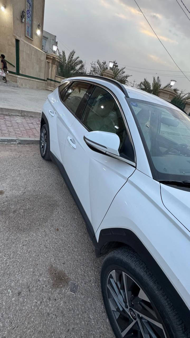 السلام عليكم

توسان 2024 خليجي رقم اربيل بيها طخه بالجاملغ صوب السايق موضحه بالصور 

المواصفات

بصمتين تشغيل وابواب.. كشنات كهرباء

سايد بريك بصمه.. أنظمة قيادة.. تحكمات ستيرن

حساس امامي خلفي.. تبريد قطعتين.. داخل ابيض

محرك ٢٠٠٠ مكفول.. ماشيه 50الف. شاشة ايباد

اشاير مري.. مري شفط.. تشغيل عن بعد 

مكان السياره النجف الاشرف ..السعر 205

وبيها مجال 

***********
