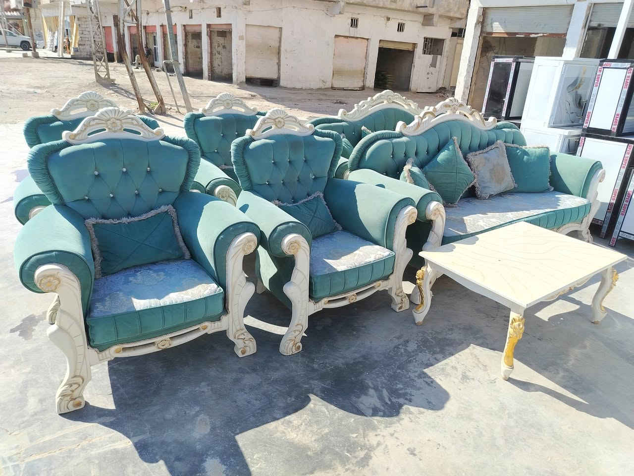 تخم تركي اسفنجه جديد قماشه جديد اب 475 وبي مجال الاستفسار *********** العنوان المفرق الطرق والجسور مقابيل العزات بن تجه رايح عليه المفرق
