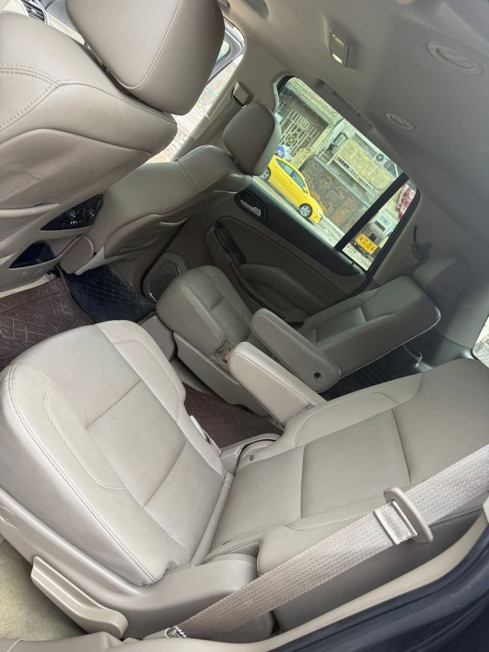 السلام عليكم سياره ادوات ادوات
نوع السياره جي ام سي بترا جمسي 
فول مواصفات جنطه كهرباء فتحه كشنات جلد كهرباىيات ملكي منفصل ٥بصمات نيكل 
استيل كشنات قلاب اشاير بل مري شاشه كبيره مكفوله سرقه وعشاير وانتربول فقط 
بس كص قماره يعني اعكال الون اسود 
الموديل ٢٠١٧ السعر ١٣٥ العنوان بغداد 
رقم الهاتف ***********
متومه طبق الاصل شرط حاسبه ارقام شماليه
