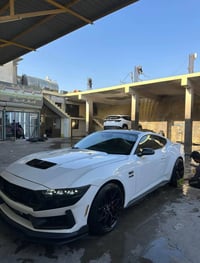 Mustang gt 2024  فول مواصفات  ماشي 6 الاف ميل  صبغ 4 قطع  07731116225 ...