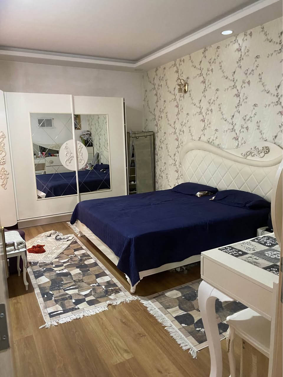 #زانكو99
عرض مميز جدا بيت مؤثث كامل للبيع في أربيل حي زانكو 99_قرب مدرسه احمدي خانى مساحة 150 متر ركن
بتكون من
4نوم+استقبال+مطبخ حارو بارد+2هول+مجموعه صحيات
نمليك طابو صرف *********** أربيل, العراق
