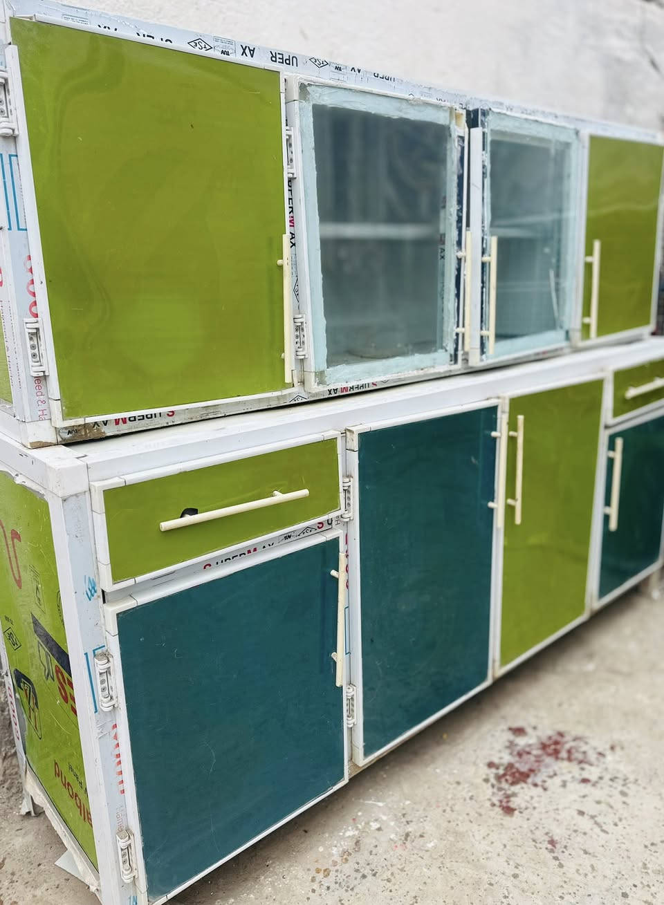 السلام عليكم كاونتر قطعتين نضيف للبيع مكاني شطره
سعره 240


**إذا كنت صاحب هذا الإعلان وتريد حذفه لأي سبب، رجاءا أرسل رسالة إلى الدعم الفني**