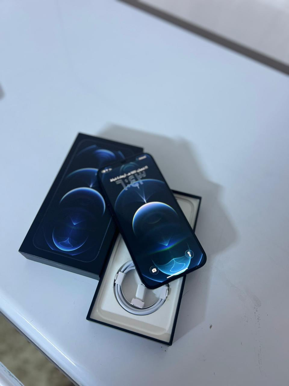 ايفون 12برو ماكس شرق اوسط مكفول من كلشي باقي التفاصيل بالصور للاستفسار *********** السعر 525 وبي مجال
