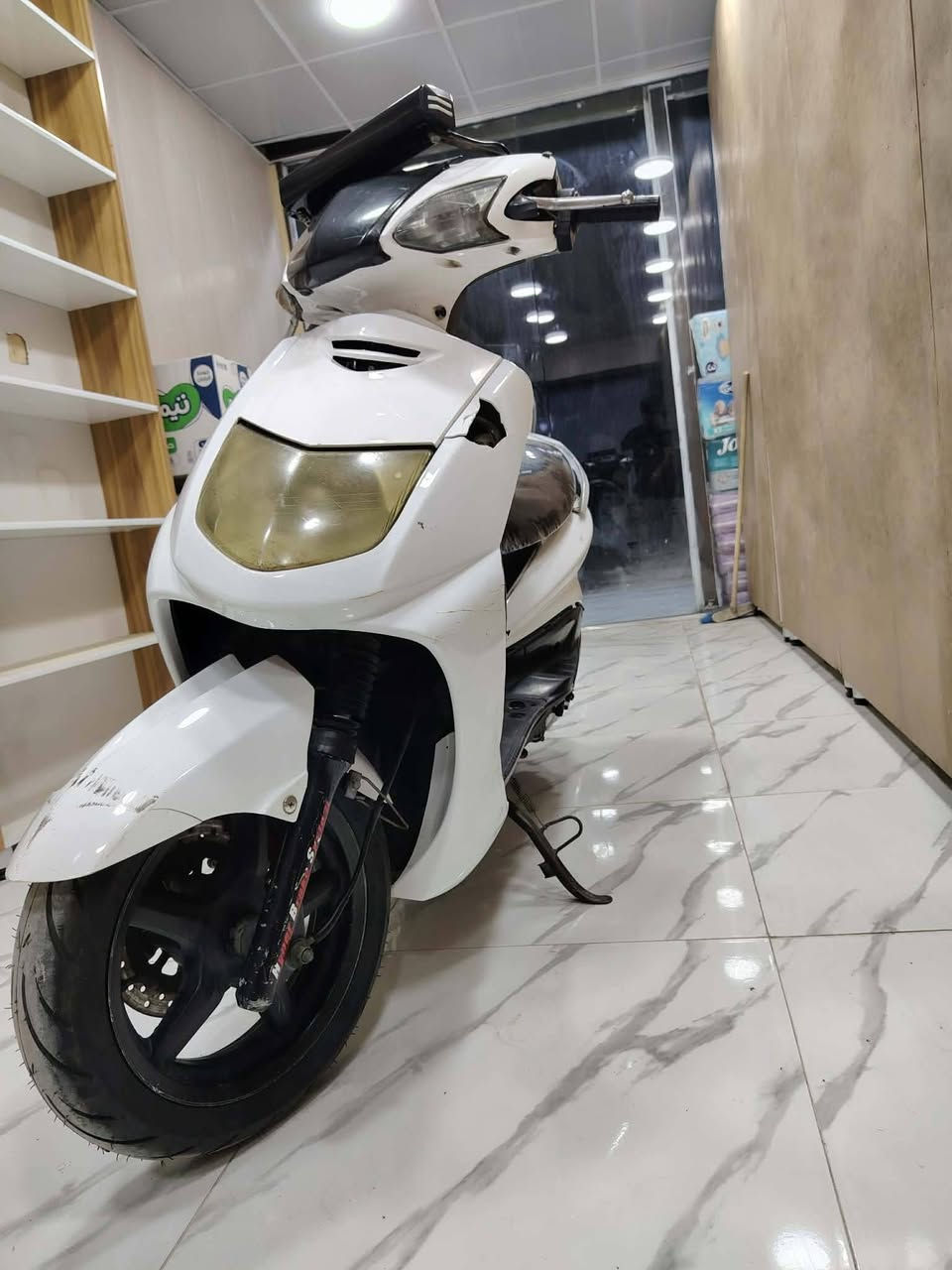 سلام عليكم
دراجه سكنس نثيه موديل 2005
دراجه تخم تاير جديد
كابريتر جديد اصلي
باتري جديد
مسجل بلاتوث
دراجه نيضفه كلش
دراجه بيه خيط بخار 

سعر 250وبيه مجال
المكان بغداد المعامل الباوية
☎***********
خاص مفتوح 

مكاتبه بسمي
