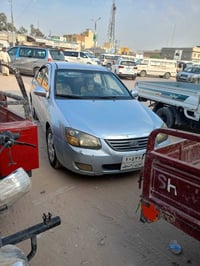 كيه سيراتو 2008خليجي رقم اربيل بيه صبغ قطعتين وبنيد الباقي كفاله مكينه...