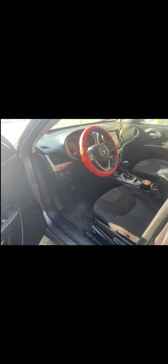 للبيع جيب بزون ٢٠١٧
وارد أمريكي بدون حادث 
مكينه /٢٤٠٠
رقمهه /بغداد 
عنواني /بصره
رقم/***********
السعر ١٢٥
