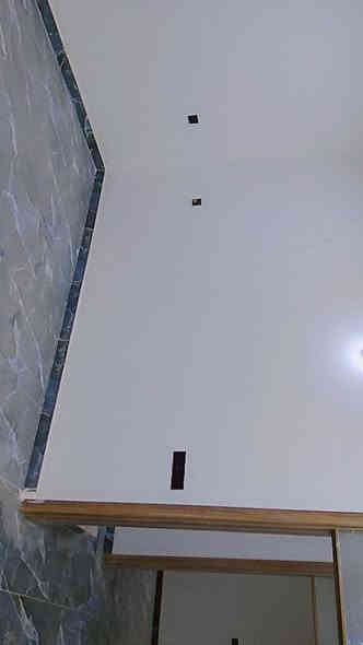 السلام وعليكم 
دار البيع مساحة 50 متر طابقين كامل وجاهز 
مشطب درجة اولى غرفتين نوم سويت 
استقبال وصالة ومطبخ مشترك ومنور وصحيات 
واجهة لوح سراميك 
أرضية بورسلين وجدران لوح بورسلين الدار فول شغلة 
بمجمع العدل الثاني شارع مفتوح 
والسعر مناسب 
*********** بي واتساب
