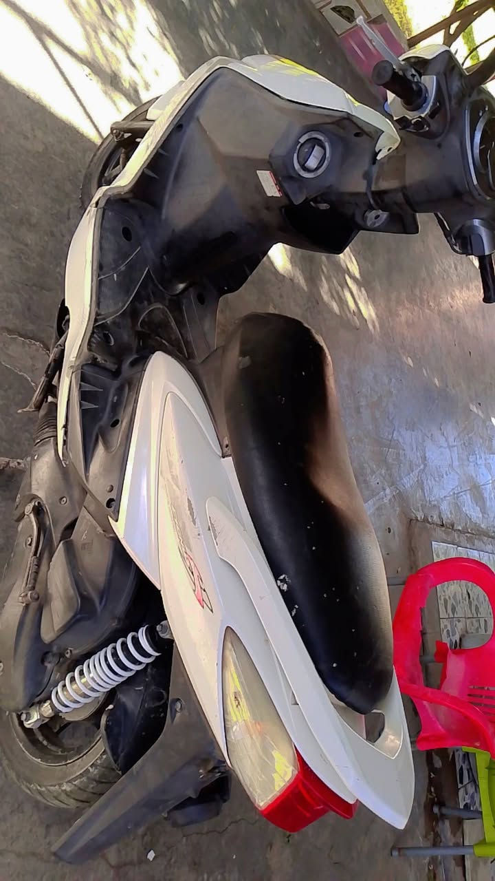 سلام عليكم شباب سكنس فحل البيع دراجه خير من الله شباب كفرات وكاله تجي تفحص نعينك وتشوف الدراجه رايده750 لستفسار هاذ رقمي ‏‪***********‬‏
