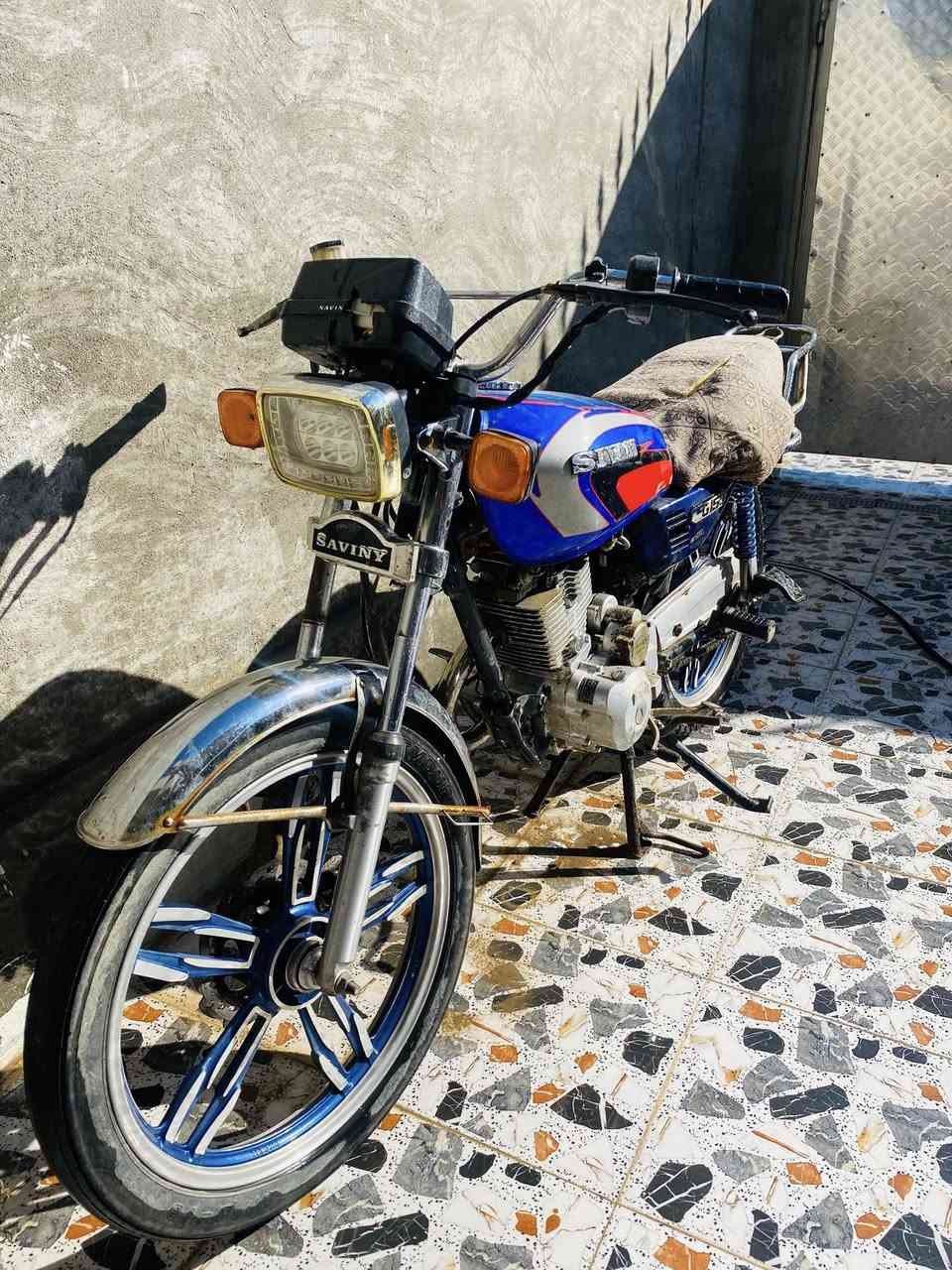 السلام عليكم دراجه نارية للبيع ايراني
موديل 2020 
الاستفسار اتصل عل رقم
***********
