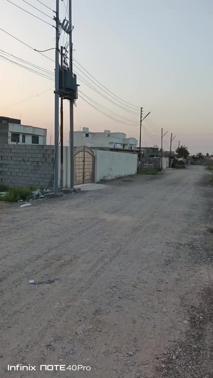 السلام عليكم
دار للبيع مساحة ٥٠٠م طابو سند٢٥
بناء حديث طابوق ارضية رفت
بيت جديد تستلم مفتاح  
  خدمات ماء كهرباء 
🛣شارع (١٠)م
يحتوي على (٦)غرف نوم  
السعر (٢٢٥)وبيه مجال 
الموقع//بغداد جسر ديالى الجديد الكرغولية خلف البانزين خانة 
للاستفسار اكثر ‏‪***********‬‏
