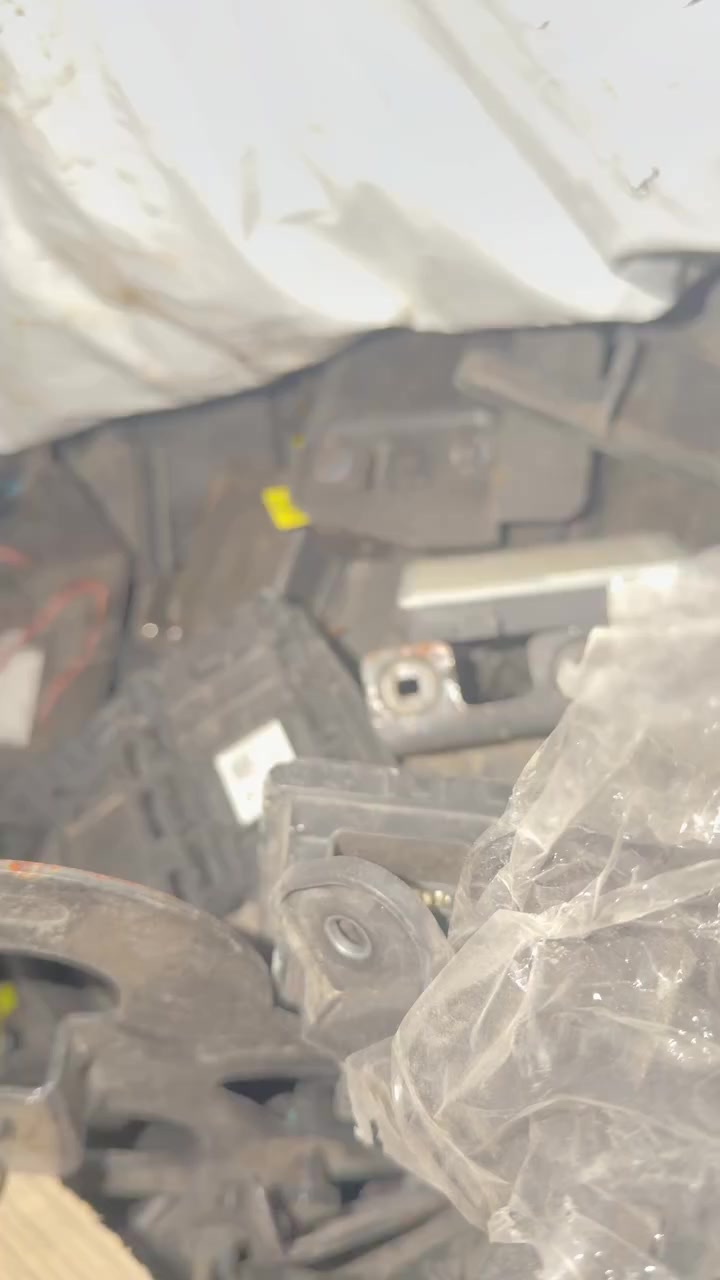 سلام عليكم يوجود جميع الرادارات الكوريه كل انواع السيارت حديث وقديم جمله ومفرد 
***********
