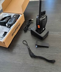 الكتابة 📡 جهاز اتصال لاسلكي جديد (ووكي توكي) جودة قوية وصوت واضح، مناس...