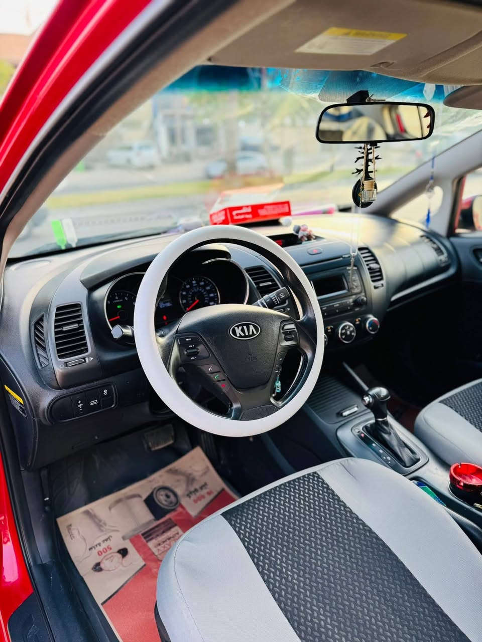 فورتي مديل 2016 للبيع🥀
السياره نضيفه برغي مناقصها ومتعوب عليها 
ماشيه 130 الف مكينه كير حداديه  تبريد ثلج 
 أي نقص مابيها كله فول 
غرفتها تخبل. السياره مواصفاتها:
بيها 3 انضمة قياده
نضام ايكو وسبورت 
مانع انزلاق 
تحكمات ستيرن وباقي المواصفات المعروفه 
مكينه 2000 سياره كلش نضيفه مامتعوبه الشراي سنويهَ لل29 بأسمي السياره رقمها بغداد انكليزي هزه جديدة .
سعر 109
مكاني نجف
إستفسار ***********
