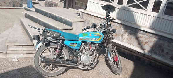 السلام عليكم
دراجه سونك 5كير موديل 23 خير من الله 

مابيها اي نقص محرك يخبل تجي بعينك

تفحص وتشوف وشايف خيرها انشاء الله 

السعر 550 الف وبيها مجال بسيط 

بغداد الحسينيه قرب المرور 

وهذه رقمي واتساب ودلل ***********
