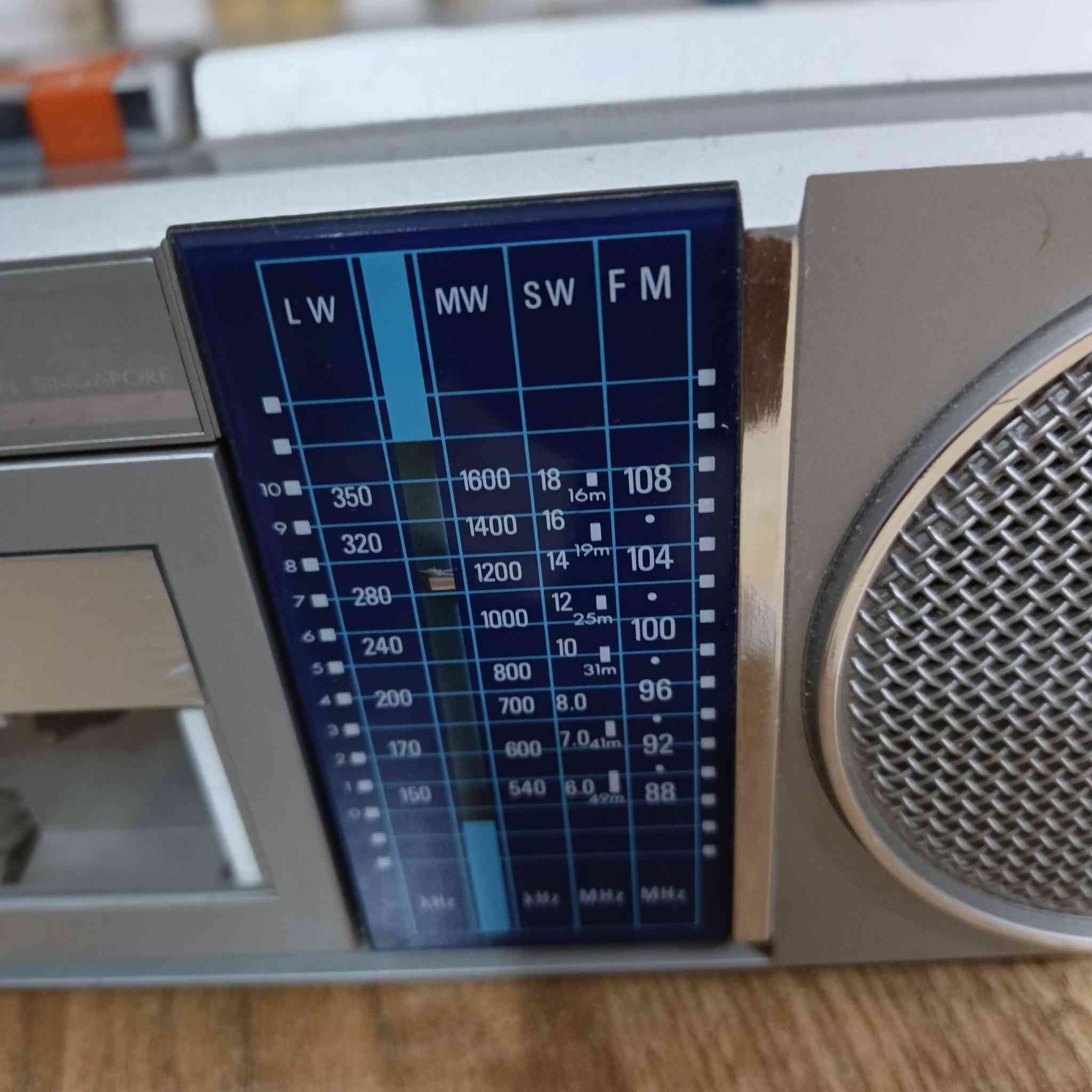 مسجل راديو📻 JVC ياباني أربع موجات
مضخم صوت منقي تصفية موجات أيضا.. ملاحظه يحتاج قايش
السعر 55الف عنواني بغداد


**إذا كنت صاحب هذا الإعلان وتريد حذفه لأي سبب، رجاءا أرسل رسالة إلى الدعم الفني**