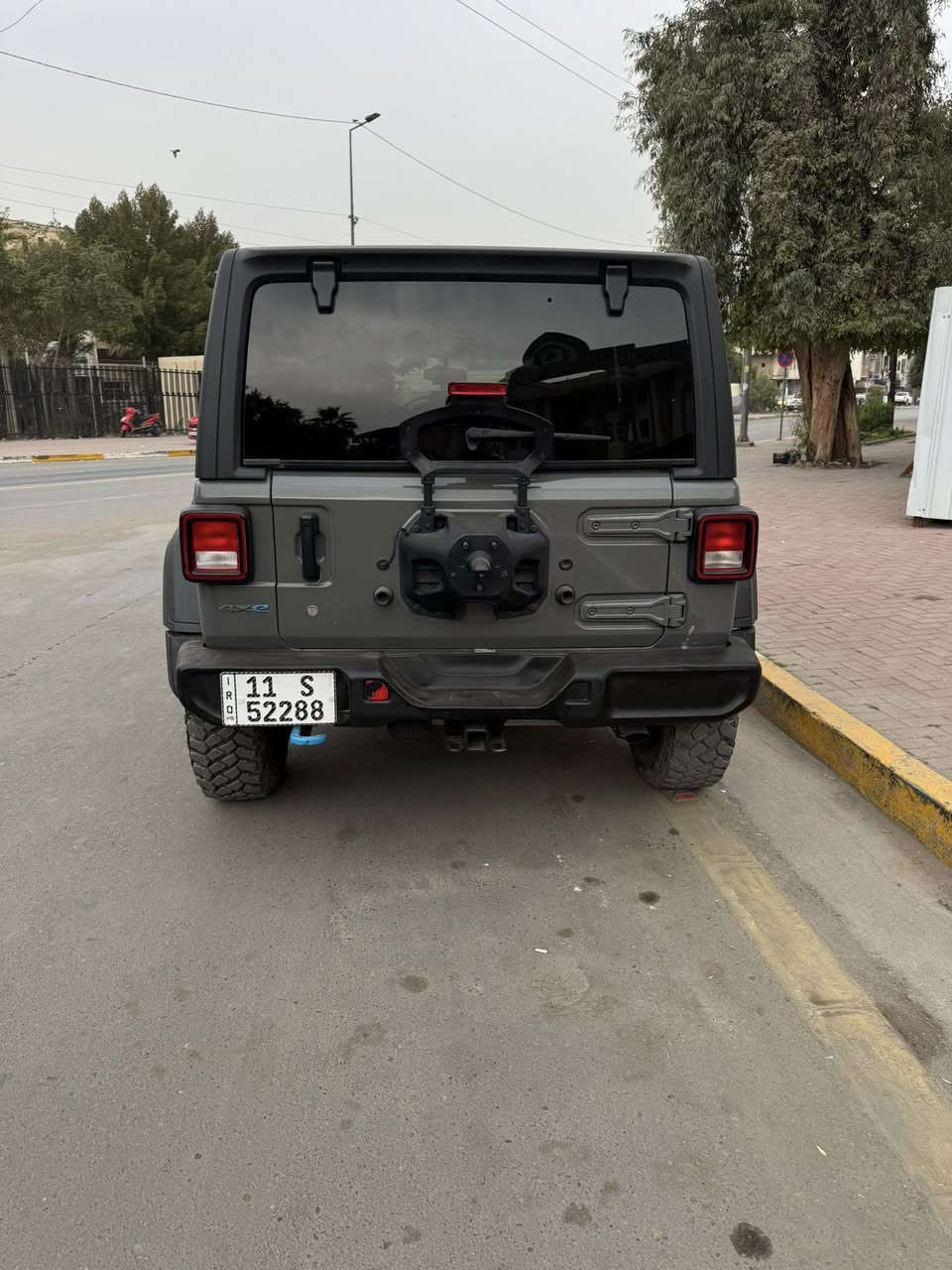 السلام عليكم جيب رانكلر 4Xe 2023  لون مميز سمنتي السعر 30000$
 بچم كبس سياره جدا نضيفه دخول جديد

‏Jeep Wrangler 4Xe 2023 2.0L 4

حجم المكينه : 2000 تيربو + هايبرد + هجين شحن خارجي
المسافه المقطوعه : 35000       
                       السياره حادث بسيط جدا فقط تبديل باب الصندوق 
                  

#المواصفات 
1.قماره تتفصخ اصير كشف
2.بصمه 
3.لوكير
4.كشافات 
5.شحن خارجي
6. شاشه
7.بيها سستم صوت 
السعر 30000$ وبيها مجال 

للاستفسار الاتصال على الرقم

***********
