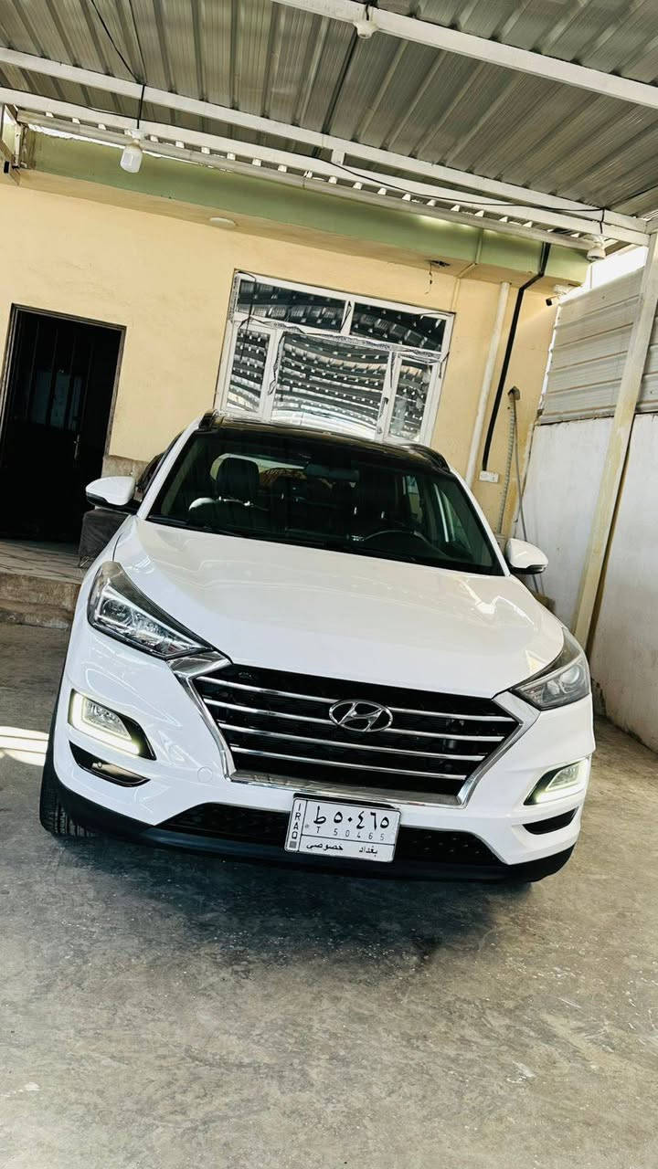 السلام عليكم توسان 2019 خليجي محرك 2000 دوش ماشيه 95 الف مكفوله من الصبغ والتبديل والفتحعدا بارد بسيط جدا  كير ومحرك ع وضع الشركه بصمه بانورما كشن كهرباء شاشه كامره فوول موصفات رقم بغداد مشروع وطني تحويل مباشر السعر 196 بيهه مجال مكاني بغداد اليوسفيه ***********
اتصال فقطططط
