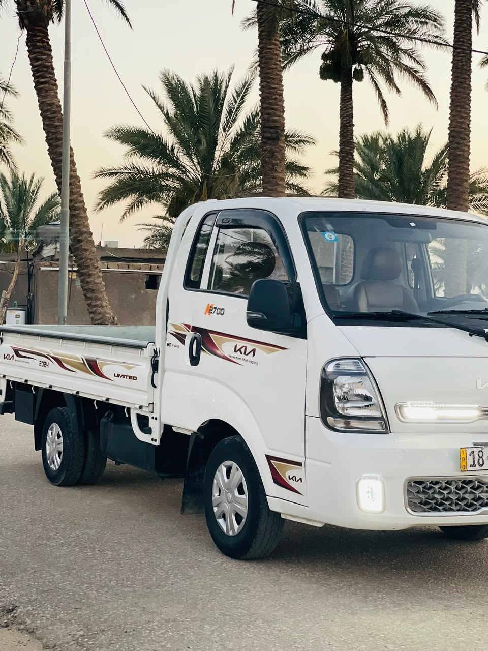 للبيع كيه 2024 رقم بابل انكليزي نضيفه كلش بيها فقط بنيد مبدل ماشيه 40 السعر مناسب بسمي تحويل ثاني يوم المكان بابل الحمزه الغربي ***********
