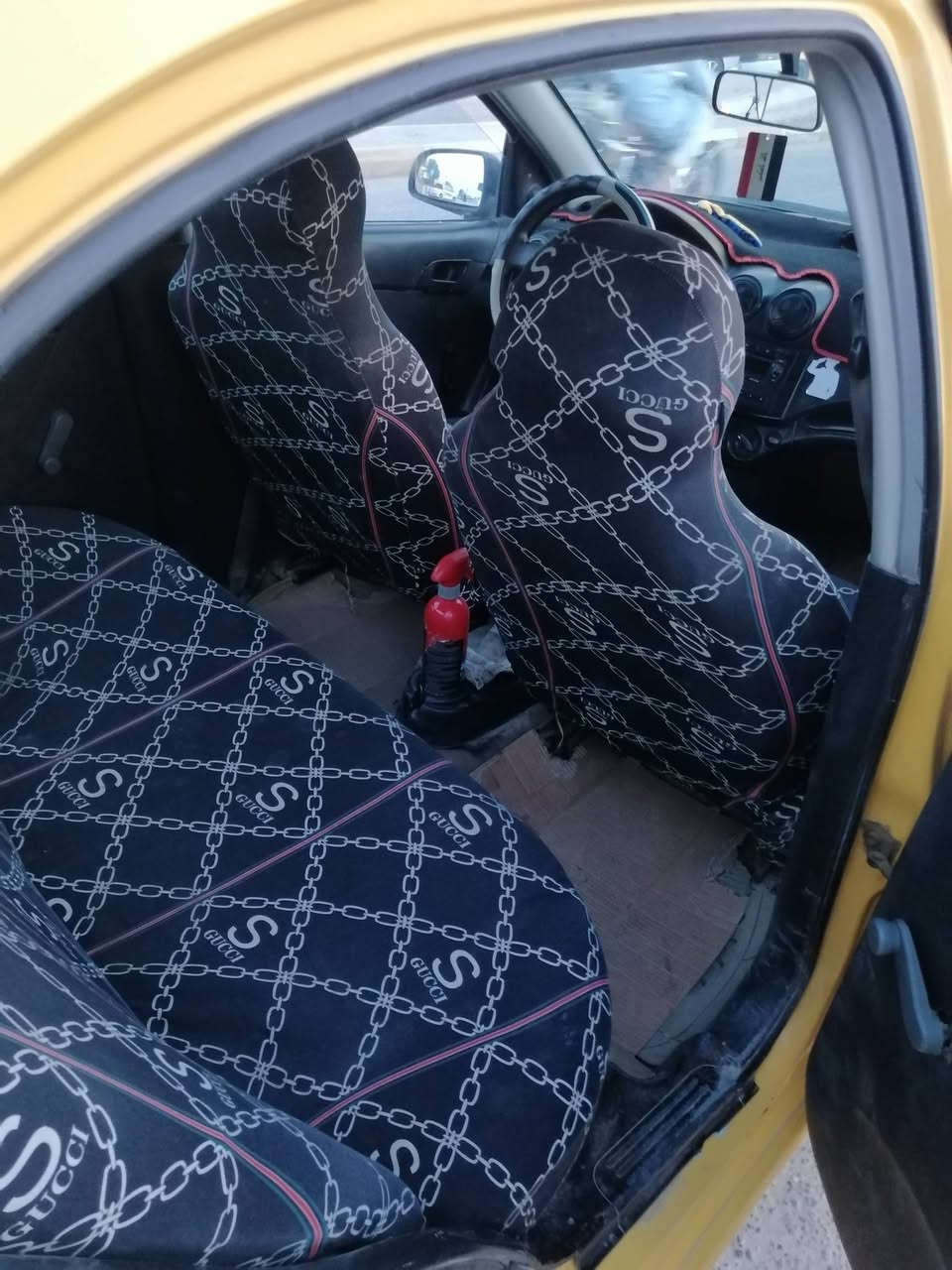 2007 محرك مسكر مواصفات خليجي محرك كير عادي بيهه معجون وجاملغ مبدل فقط كهربائية كلهه شغاله تخم تاير حداديه و باتري صار شهر من خليته فيتبم و واير ابلك وابلكات وفلتر بانذين والوحات اصوليه بسمي السياره مشروع وطني رقم نجف مميز السعر 39 //***********
اسف عل اطاله كلشي ذكرته
