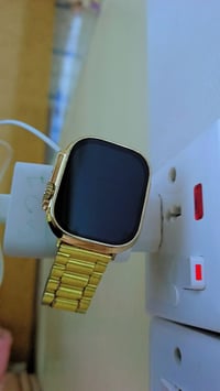 ساعة يد • شغّالة • للبيع