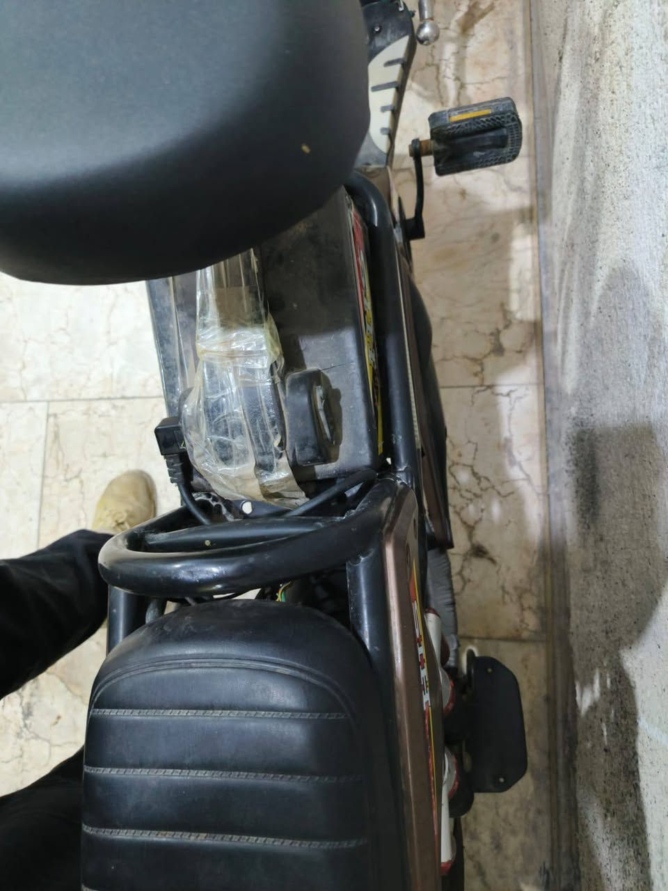 دراجه حجم 20 لبيع بيه عطل واحد بطاريات تريده تفصيخ ابيع تفصيخ تريده كامله ابيع كامله اذا كامله ما ابيع جوه 100 و بيه شويه مجال حك الجيه الرقم ***********
