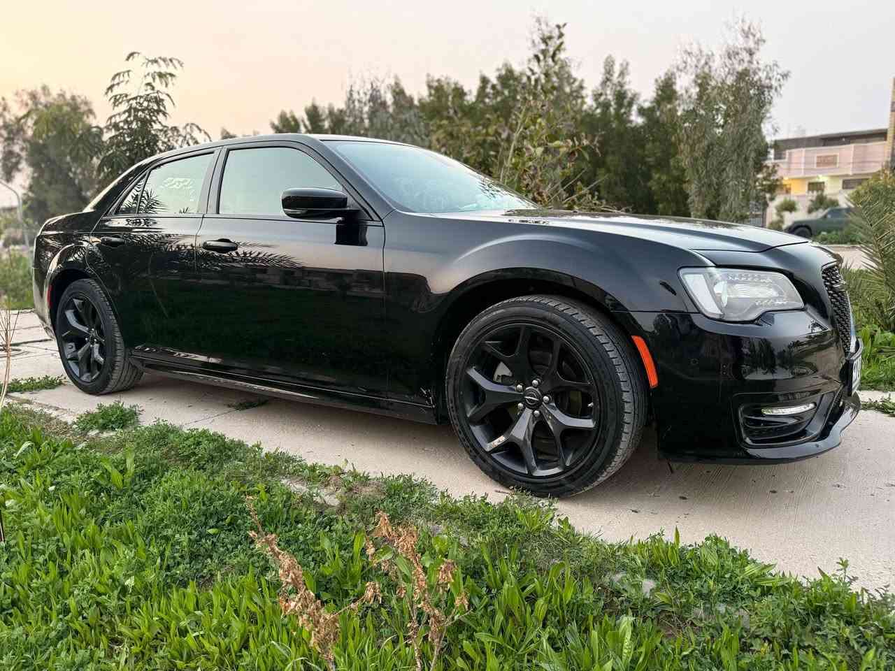 السلام عليكم اوباما تورنك L فول بدون صبغ بدون تبيدل كلين مرقم بغداد مكانها بلمحموديه ماشيه 28 الف مايل سعرها 318 وبيها مجال شي قليل ***********
