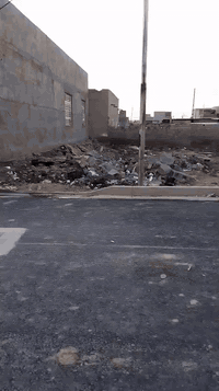 قطعه للبيع مساحه 180م فرع عريظ كافة الخدمات مجاري كهربا ماء تبليط باقي تفاصيل بالمقطع عنوان سبع قصور شارع ابو علي قرب أسواق سامي السعر 38 وبي مجال قليل للشراي *********** يوجد واتساب
