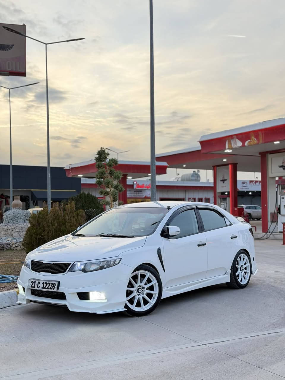 كيا سيراتو 2012 خليجي غاز وبنزين سنوية جديدة+بطاقة بنزين و بطاقة غاز سيارة فول كماليات وجمالية مصروف و متعوب عليه اهواية كلشي بيها شرط من دعامية للدعامية جاهزة دينار مابيها مصرف.صونار مرفق بالمنشور بيها قطعتين ونص صبغ سعرها 114 وبيها مجال بسيط *********** مكاني كركوك الحرية...
