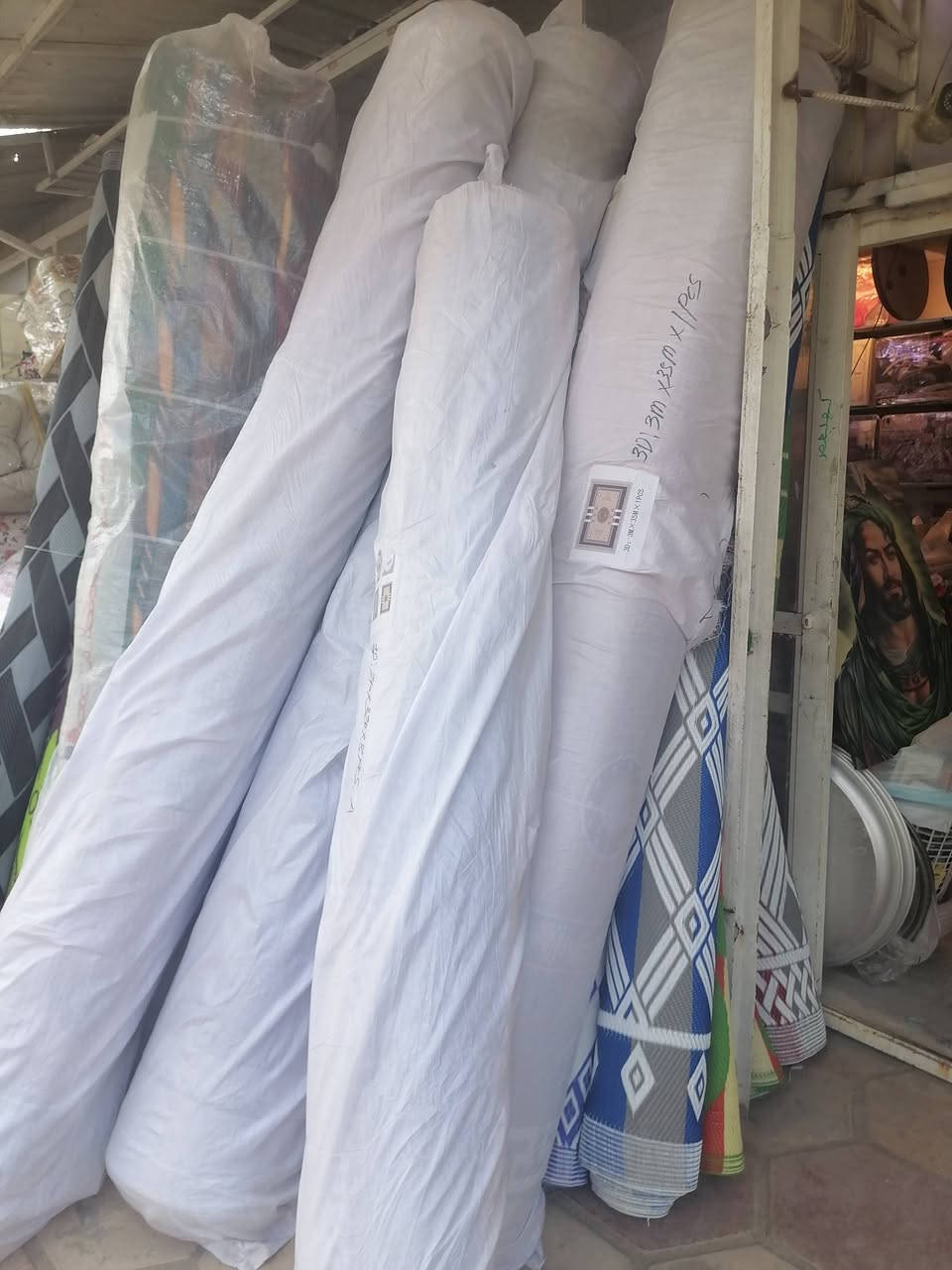 اللهم صل على محمد وآل محمد الطيبين الطاهرين 
بضاعه جديده ومنوعه 
ان شاء الله تنال اعجابكم ورضاكم زبائنا الكرام 
لتواصل واتساب المجمع ***********
نجف ناحية العباسيه الشارع المؤدي لماكولات ضمير نفس الشارع نهاية على الجهة اليمنى  مجاور كوزمتك واكسسوات الملكه
