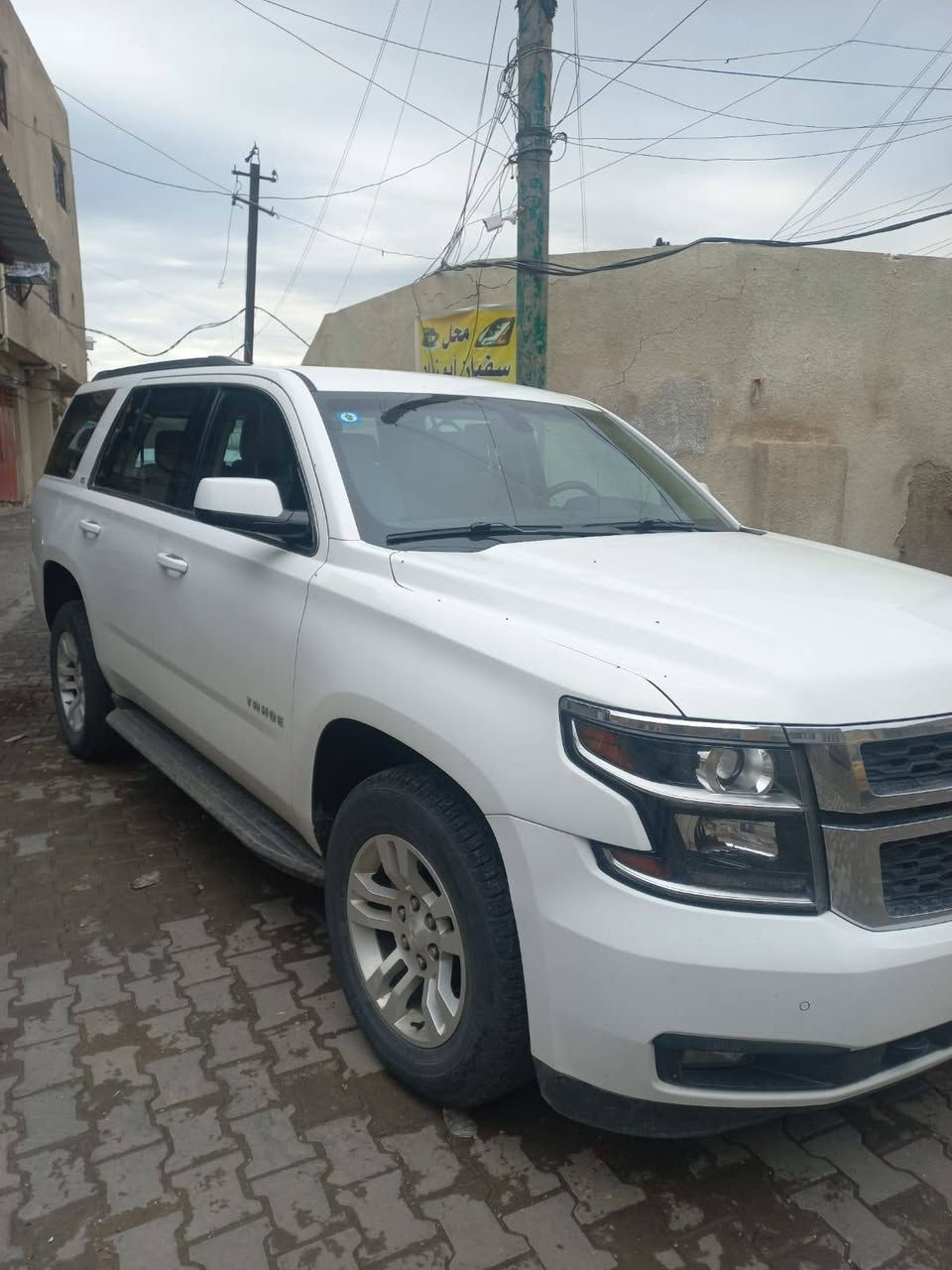 تاهو 2017
LS
خليجي وكاله المنصور
اللون ابيض
ماشيه 182 ألف Km
بغداد رقم انكليزي الجديد
بأسمي
صبغ جاملغ امامي ايمن
البنيد بي صبغ من جهه اليمين 
بدون شاصي او لغد
باب اليمين امامي مصبوغ
باب خلفي ايمن بي شخط وربع مصبوغ
دعاميات صبغ
محرك وكير بحاله جيده
الصدر الامامي والخلفي بحاله جيده
كهربائيات كلهه شغاله
بدون ايرباك واي كلوب بالشاشه ممشتغل 
تشغيل عن بعد
تدفئه وتبريد شغال
حساسات امامي خلفي
كشنات مخمل كهرباء
قاصه  *********** شكرآ
