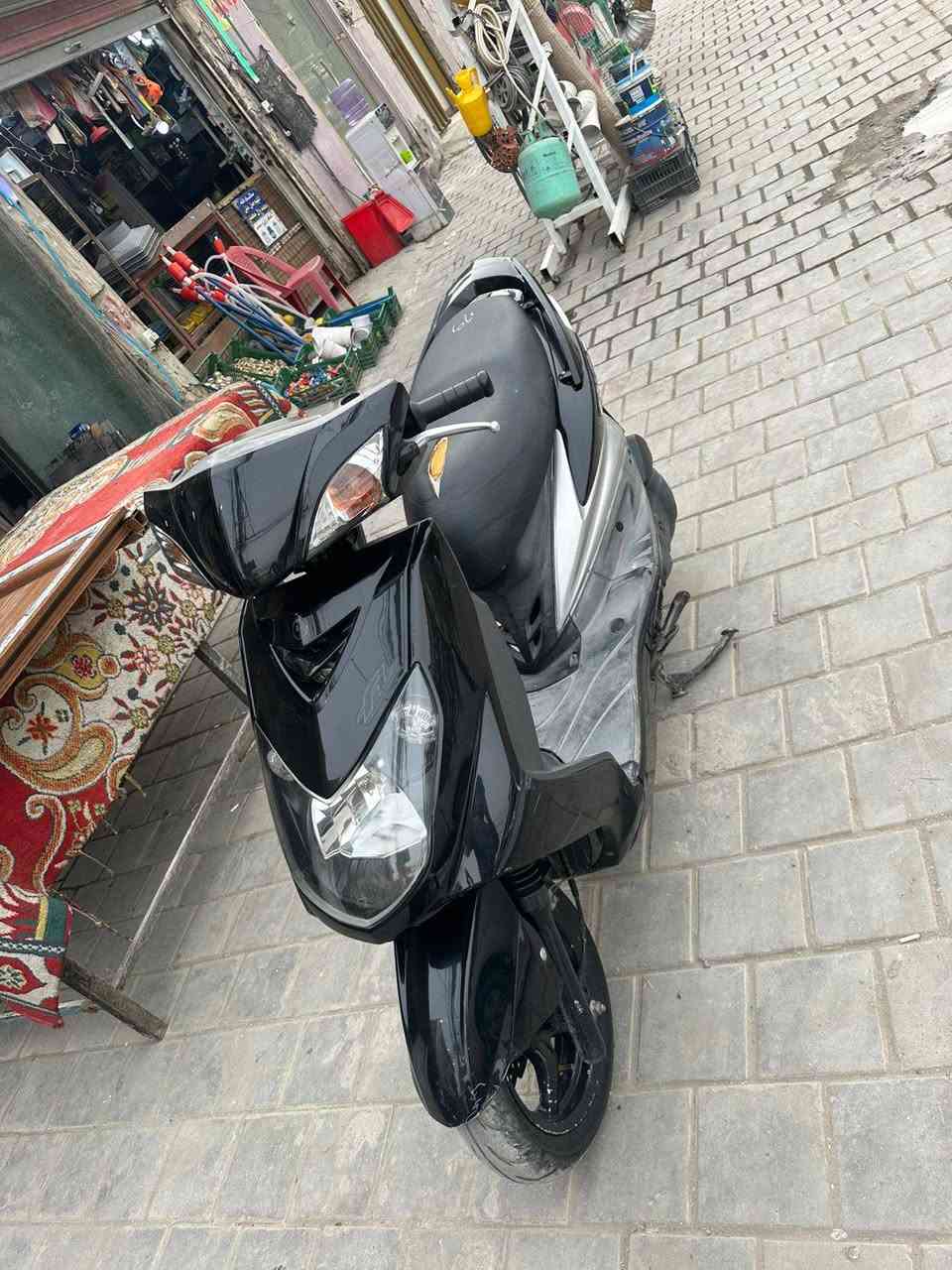 السلام عليكم سكنس فحل نوزل خطين ياباني الدراجه كلش نضيفه السعر 800
تعال افحص وأخذ بغداد الامين الثانيه ***********
