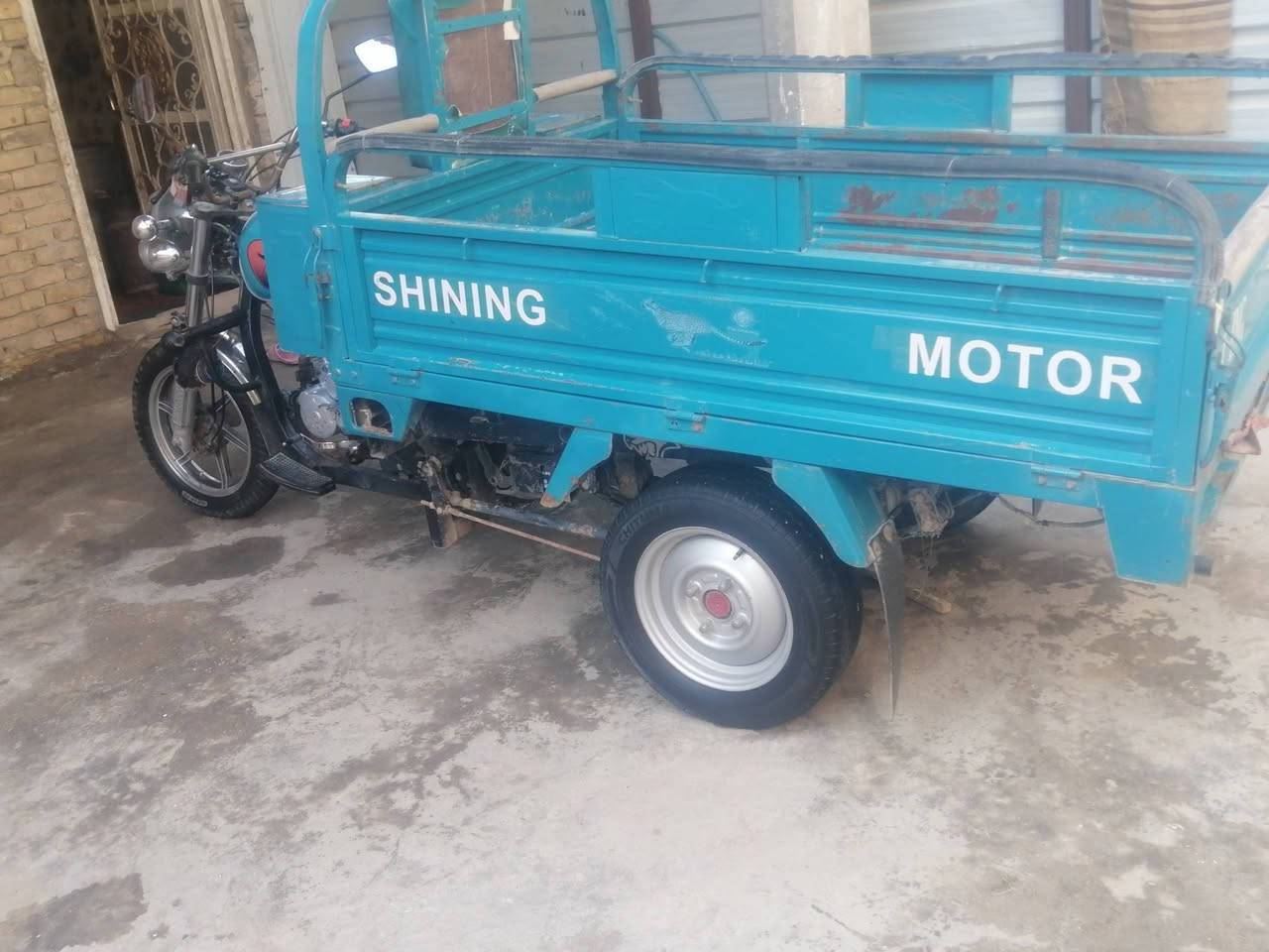 سلام عليكم هاي الستوته للبيع مديل 21 ستوته حلوه ناعمه وجاهزه من كهربائات كامله وشغاله كله ماعيزه اي شي كدام عينك مليون وسبعميه وبيه مجال رقم ***********
