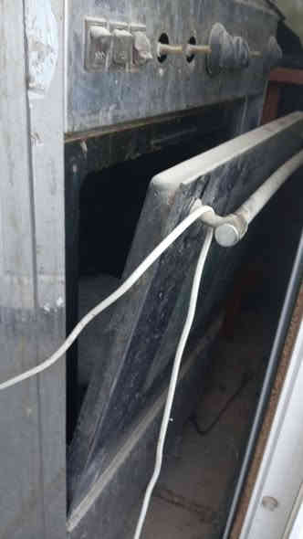 السلام عليكم  طباخ لبيع ***********
