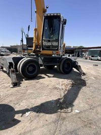 حفارات ليبهير • ٢٠٠١