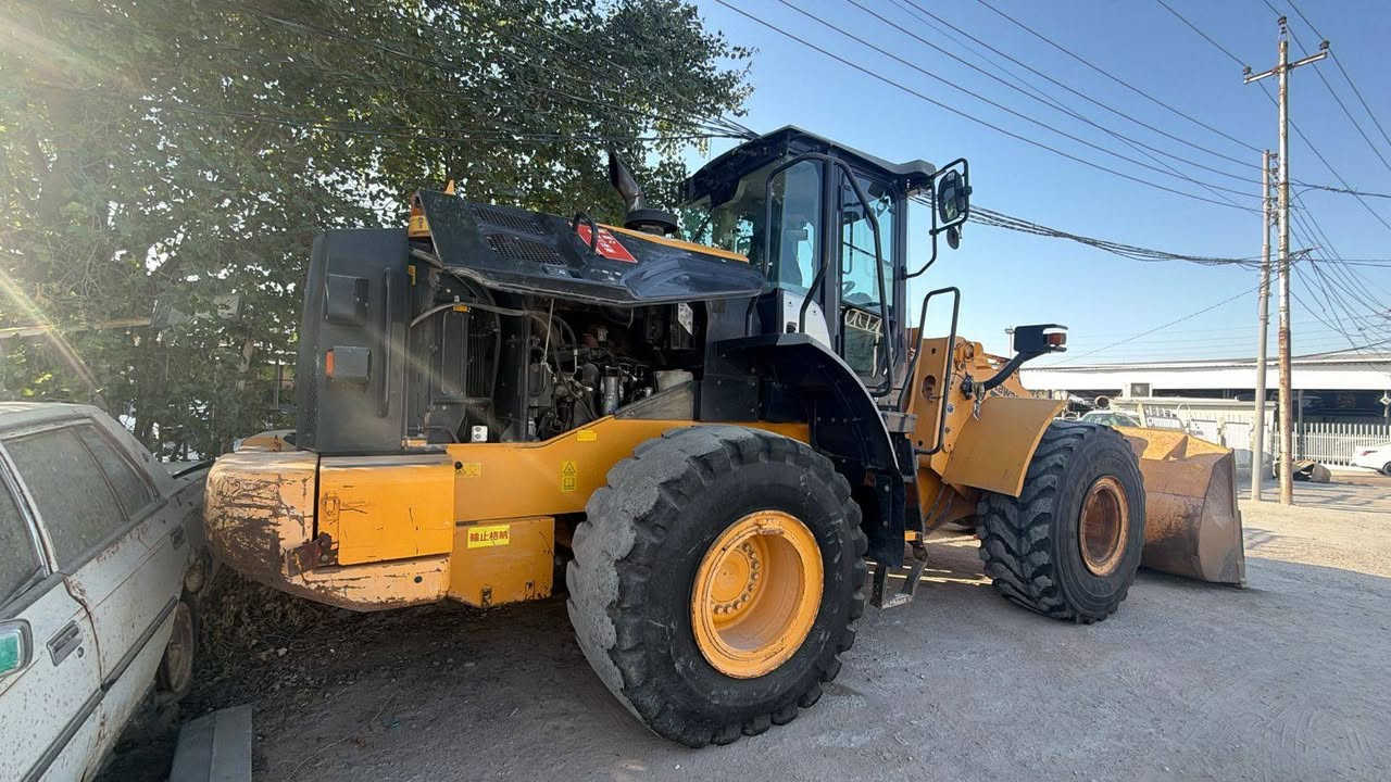 السلام عليكم
شفل للبيع حجم ٨٠ موديل ٢٠١٨ على وضع الشركه رقم واسط مكانه النجف الاشراف للستفسار على رقم *********** /***********
