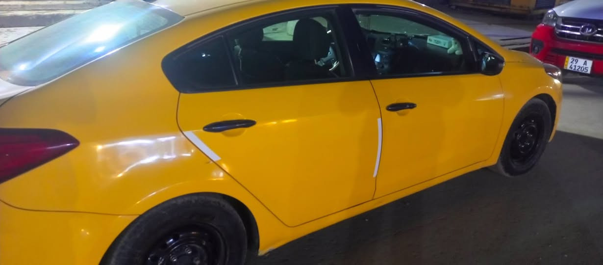 سلام عليكم مكلفة بالنشر سيارة فورتي موديل 16مكينةدوش حادثها قبق جنطة سيارة حلو واحلى من صور للبيع او مراوس رقم ***********
