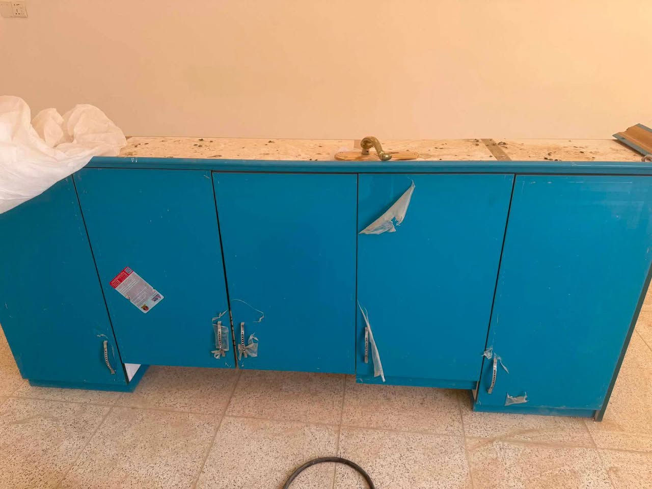 السلام عليكم كاونتر للبيع تفصال بعده بجيس مثل ماموضح بفيديو


**إذا كنت صاحب هذا الإعلان وتريد حذفه لأي سبب، رجاءا أرسل رسالة إلى الدعم الفني**