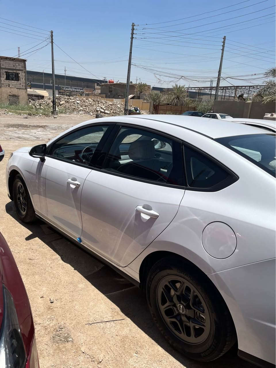 السلام عليكم 
بي واي دي سيل 5
سياره ماشيه ألف و٣٠٠ زيرو 
سياره كفاله ما عدا هاي دحجه بلباب مصوره 
سياره اقصاط ٣سنوات وصير حره 
سعره ١٠٣ 
راعيه بغداد 
*********** البصرة, العراق
