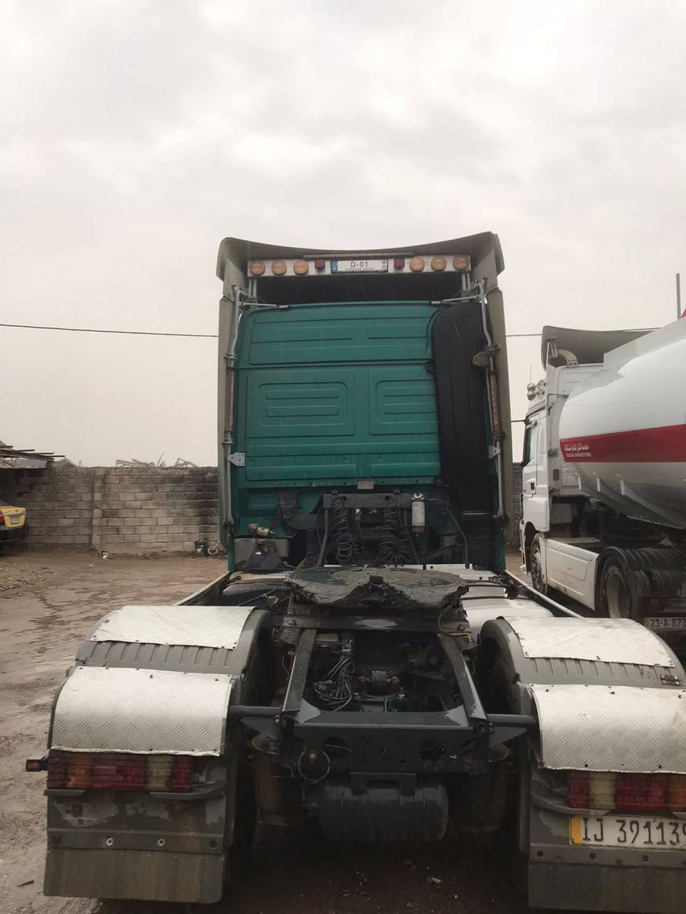 مارسديس كتروز موديل 2000 طوناج شغال جبيس شغال سنويه 27 السعر 3 و25$ بيها مجال ***********
