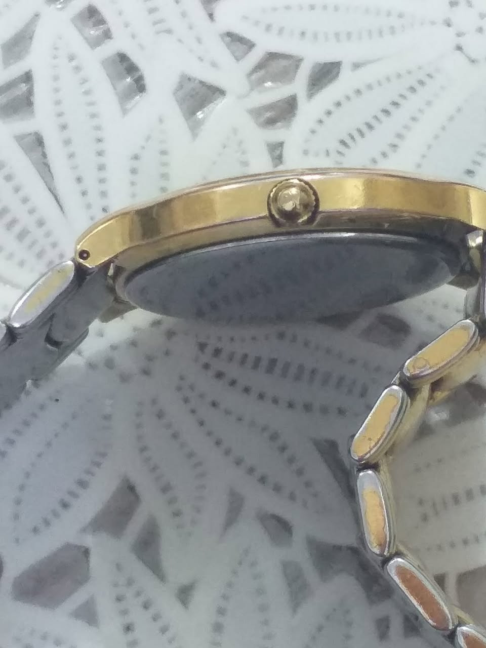 🌷🌷🌷🌷
السلام عليكم ورحمة الله وبركاته..
♥️RADO FLORENCE♥️
 ♦️#رجاءاالسعرراسلني خااااص♦️

🌻ساعة رادو فلورنس كوارتز سويسري اصلي مختوم ..
🌻المكينة السير الزمبلك البوك الجام كله اصلي سويسري..
🌻المينا سيراميك ونظافة لووووووك..
🌻يقال بيه 4 فصوص الماس وانا غير متاكد منها..
🌻القبغ مختوم ومعلم من الداخل والخارج..
🌻نظافة ممتازة ..
🌻القطر 33 ونص مع الزمبلك ..
♥️#رجاءاالسعرراسلني خاص..
🌹والتوفيق للجميع


**إذا كنت صاحب هذا الإعلان وتريد حذفه لأي سبب، رجاءا أرسل رسالة إلى الدعم الفني**