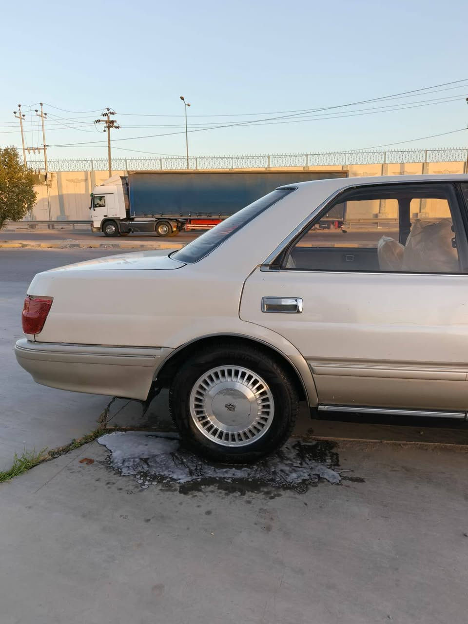 مكلف بل نشررر
السلام عليكم
هارتوب للبيع مديل 1991
سياره بسمي سنويه لل2028 مدور ثاني يوم 
سياره تعمير جديد كفاله عامه من ضربه ومن كصه ونقل جثه واصوليات كير ومكينه ثنين ونص ففتي فيشه وحده حداديه امامي وخلفي 80/100 دوشمه جديده وتنته جديده ودشبول راس الثور بطاين جدد حوض نضيف تخم تاير
ويل ستوني جالي السعر 55 وبيهه مجال بسيط والمو شراي لا يتعيني وشكرأ رقم صاحب السياره ***********
المكان السياره الديوانيه قضاء الشاميه
