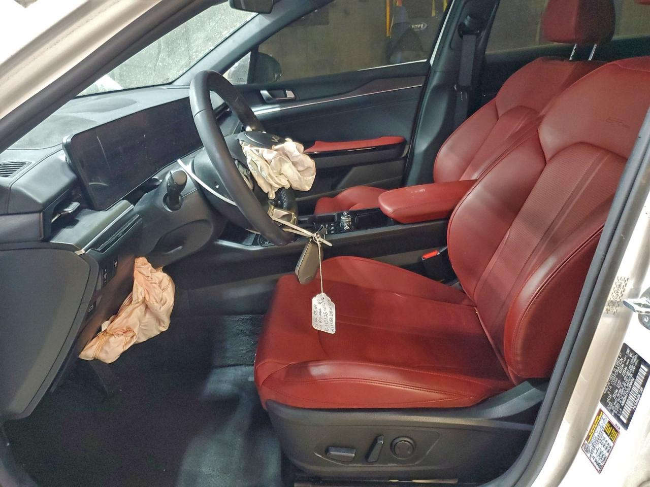 #أعـــلان_مــــــــــزاد #مكتب_بوابة_دبي
سعر نقل مخفض الى جميع الموانئ
ـ نوع السيارة : 2025 KIA K5 GT LINE
ـ تاريخ المزايدة : 2/3/2026 الساعة 6:00 مساء 
ـ السعر : حسب تاريخ المزايدة المذكور أعلاه: 250$ دولار 
ـ الضرر والمواصفات : حسب الصور المرفقة
-جميع السيارات الهايبرد الكهرباء معفي
من الكمرك الضريبة والرقم مجاناً
ملاحـــظــة .. السيارات المعروضة داخل الصفحة هي مجرد نماذج بسيطة للمزاد
وللمزيد من المعلومات الحضور الساعة الرابعة عصرا الى مقر الشركة الكائن في:
شارع الحزام الاخضر المدينة المايئة- مقابيل حي العدالة #النجف_الاشرف
المكتب ***********
زيد الطفيلي***********
عبد الله الزاملي***********
للانضمام لكروب الواتساب اضغط ع رابط
https://chat.whatsapp.com/HEg5DTFOYCnFPwSoSvOuuq
