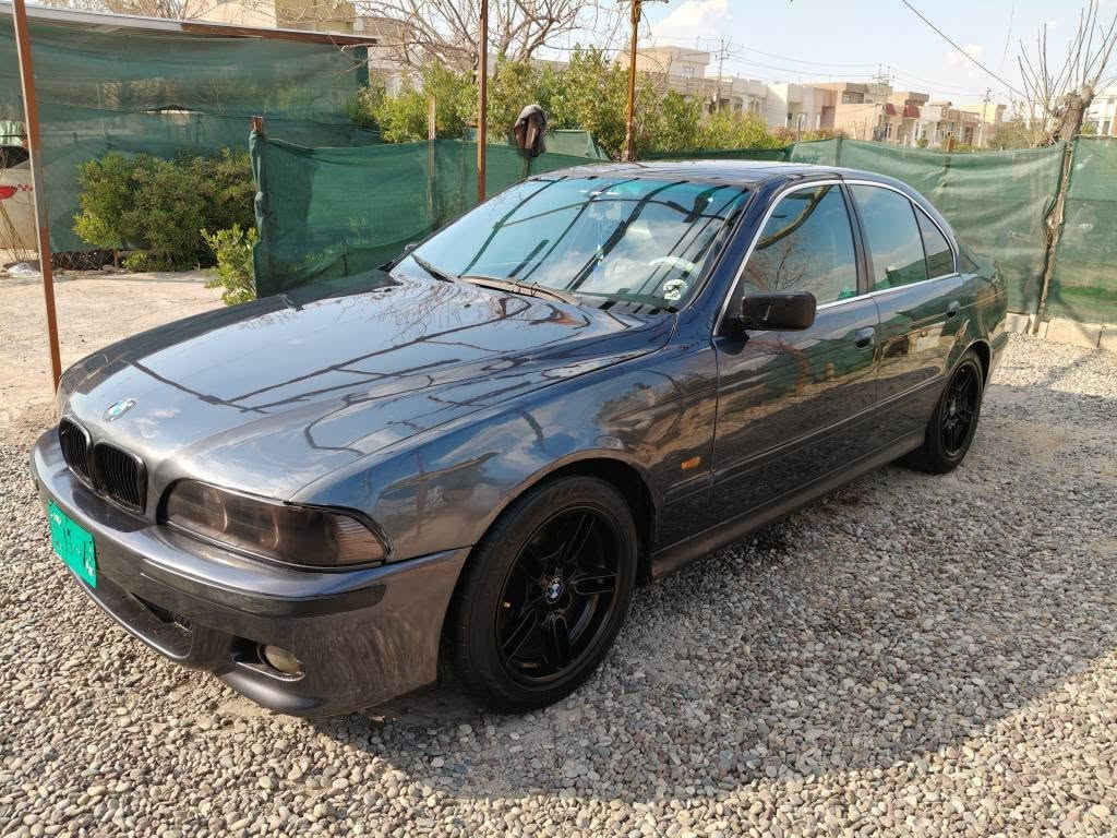BMW1997/528
فول فول مواسەفات 
سەنەوی ئەسڵلی لەگەڵە بەشەرتی ئەوەلیات
   وەکالەی ئەکەم بەناوتەوە بێ کێشەیە 
   سەیارەکە بێ دعم لێدران وەرگەڕاوە
گێرو مەکینە بڕاوە وەرەگەڕان دعم بەشەرت
قیست و مودە ناکەم 
      سعری 58 مەجال شوێن هەولێر
*********** أربيل, العراق
