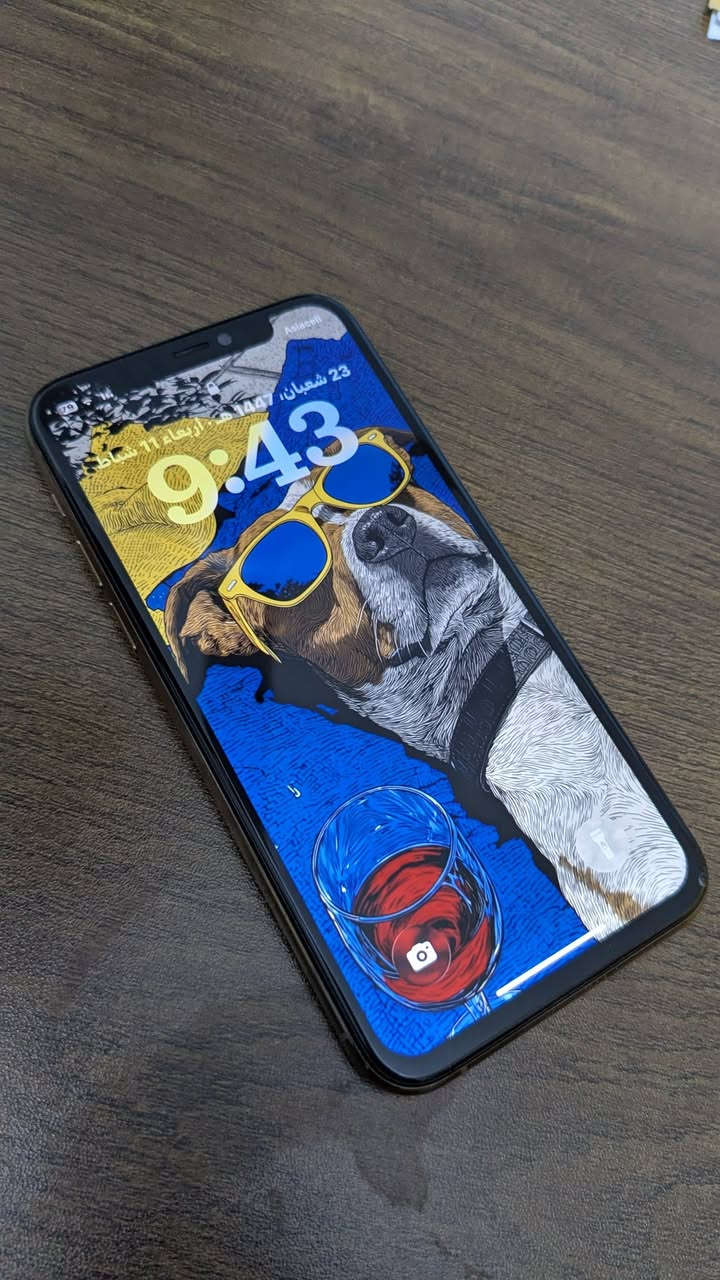 ايفون 11 برو ( الصغير مو ماكس )
ذاكرة 64 مبدل شاشة اصلية 
بي فطر صغير كلش بالشاشة من جوة ميبين 
كلشي شغال مابي اي مشكلة 

السعر ١٨٠ الف قفل بدون عملة 
اتصال على الرقم 
0772 854 5937
