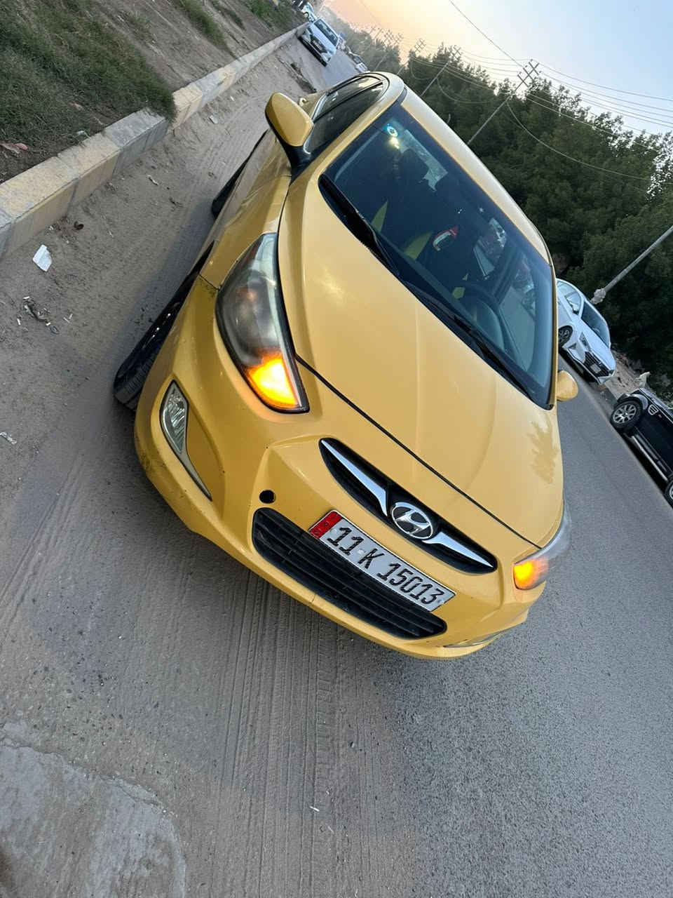 اكسنت مديل 2013 رقم بغداد تحويل مباشر مصفره هيئه وغرامات مكرك1600 جديد سياره بدون حادث ومآبيه معجون شي قليل  غرفه جديده  مكاني كربلاء السعر 78 وبيه مجال لشراي ستفسار***********
